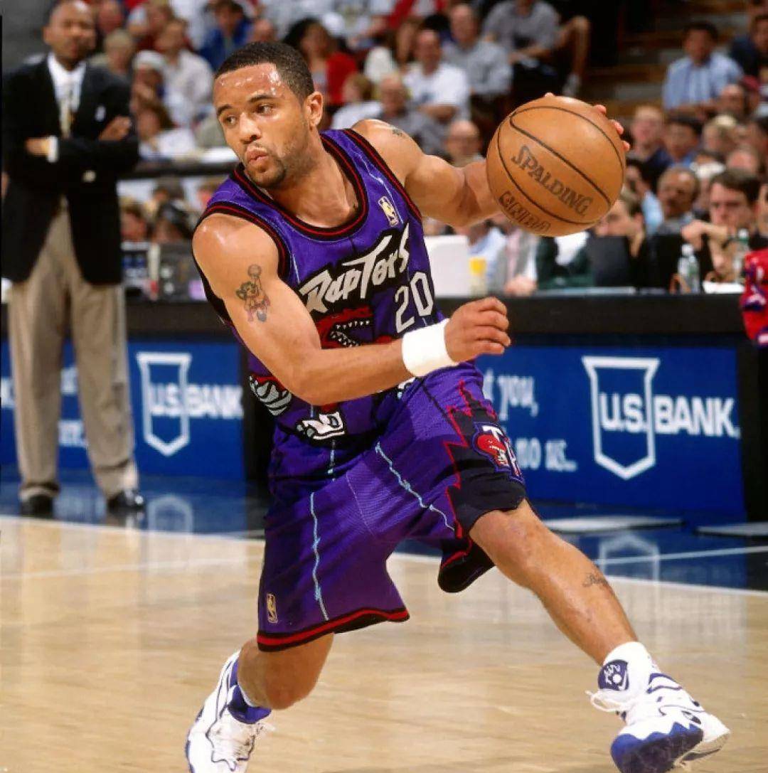 九游会j9官网 -法甲赛程吃紧，多伦多猛龙关键时刻再遭质疑，气氛紧张，团队化学反应显著的简单介绍